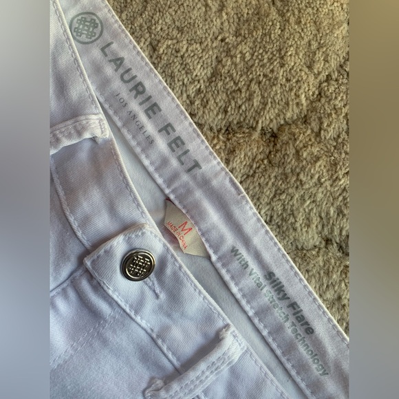 VGUC LAURIE FELT LOS ANGELES SILKY FLARE WHITE STRETCH JEANS IN SIZE M/US SIZE 8 - Picture 8 of 15